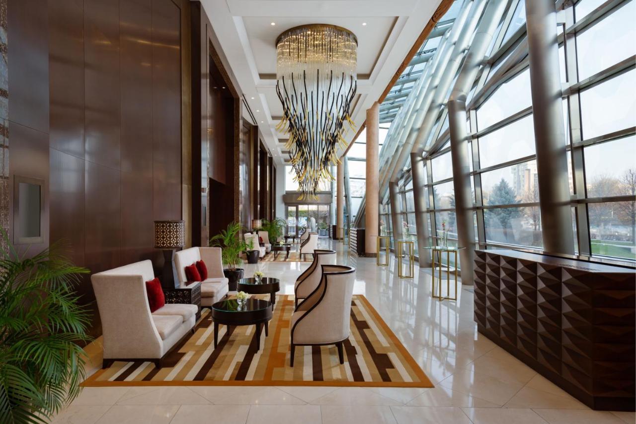 Hotel The Ritz-Carlton, Almaty Extérieur photo