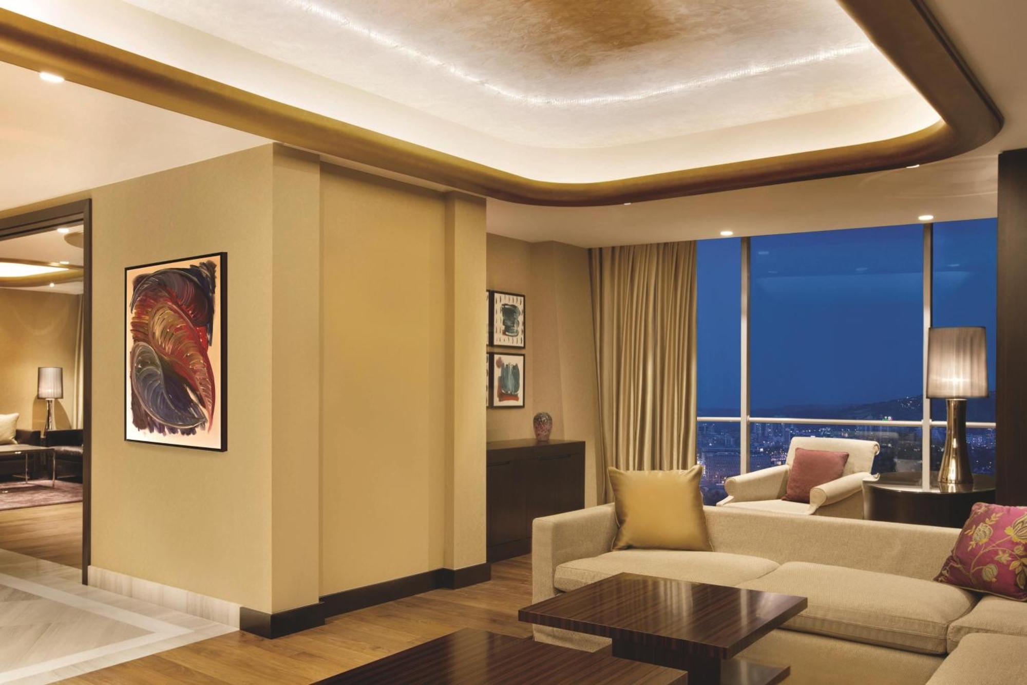 Hotel The Ritz-Carlton, Almaty Extérieur photo